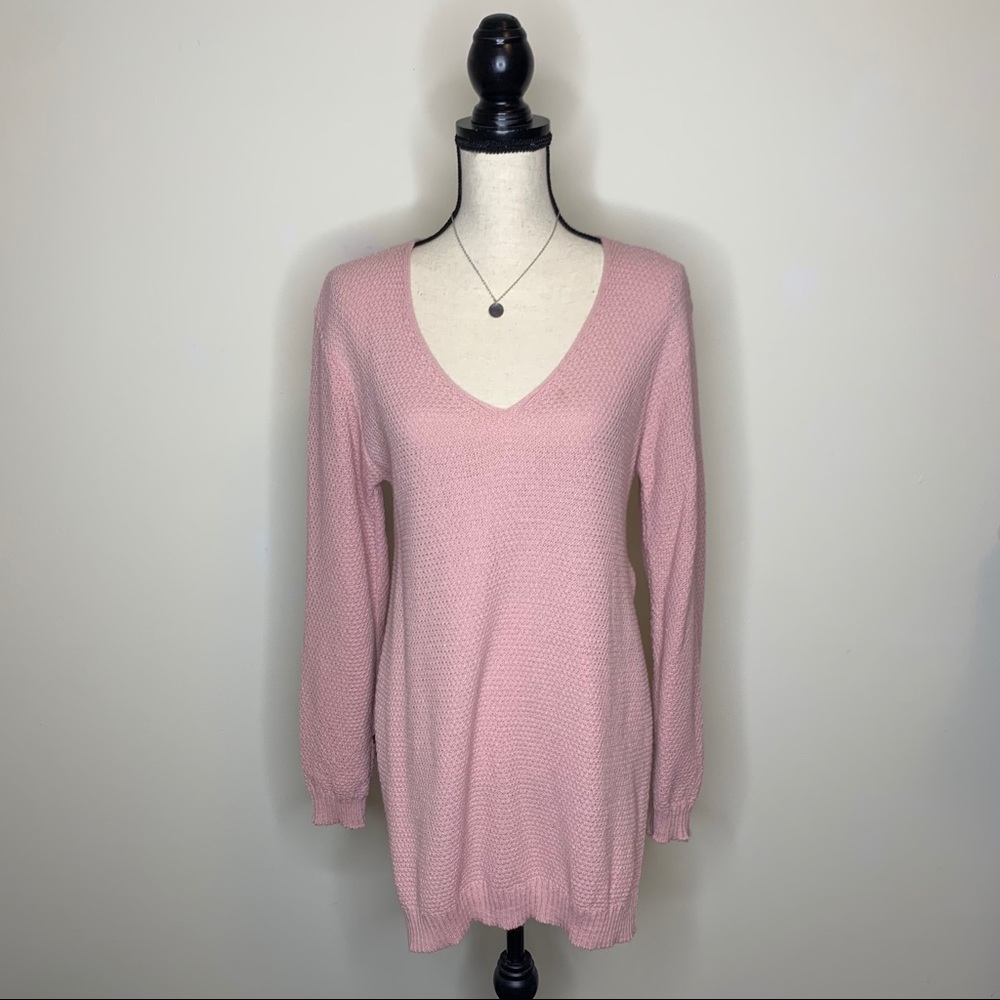 Boohoo • Pink V-neck Sweater Tunic Dress